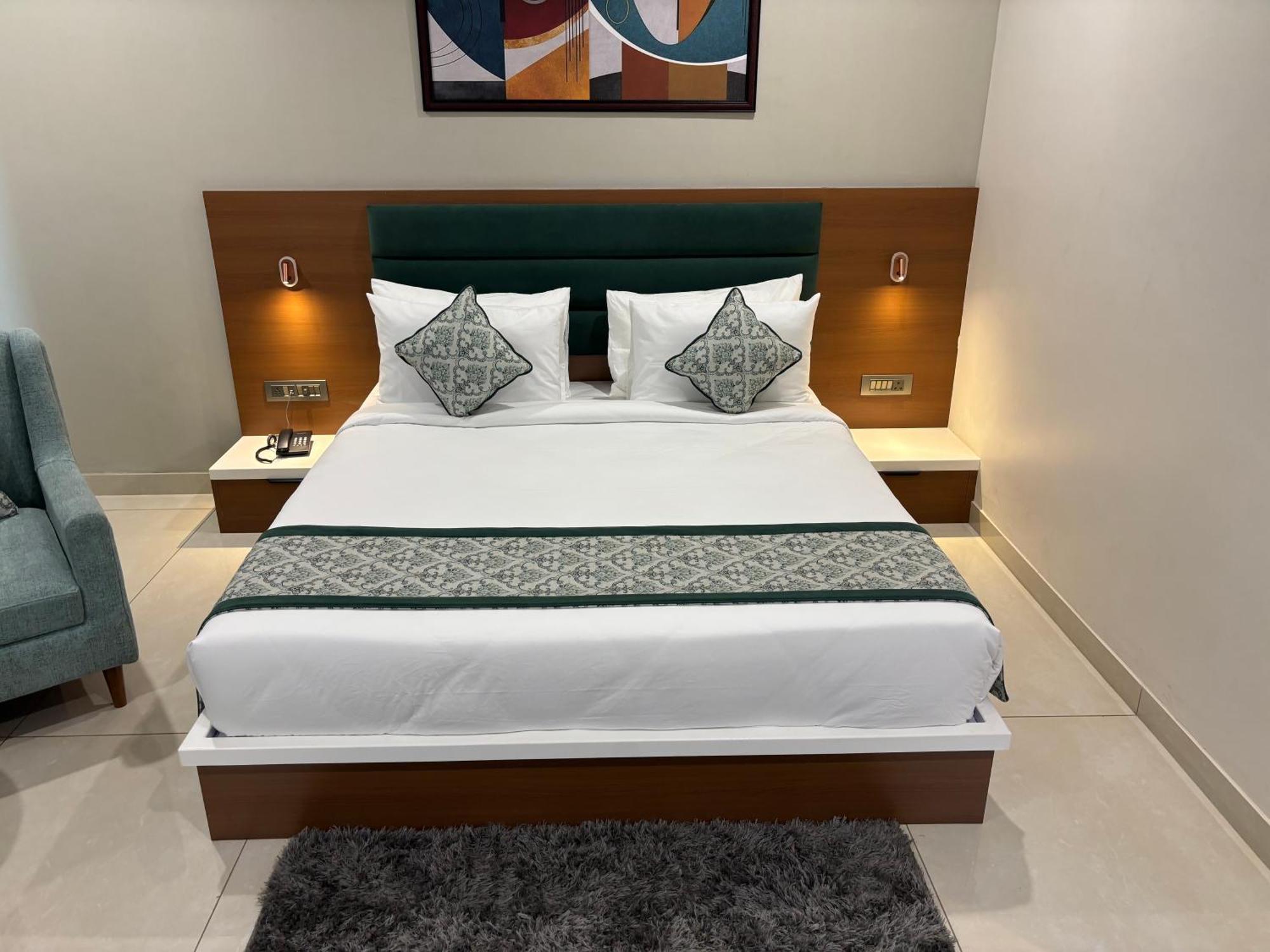 Hotel The Crown Inn Jhunjhunu 外观 照片