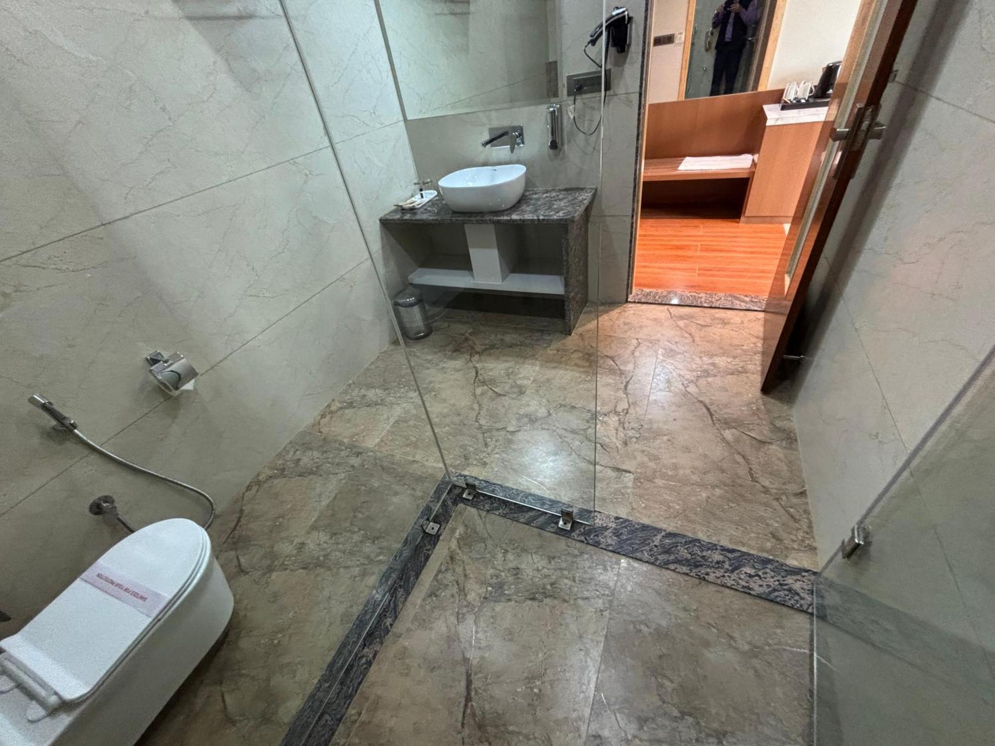 Hotel The Crown Inn Jhunjhunu 外观 照片