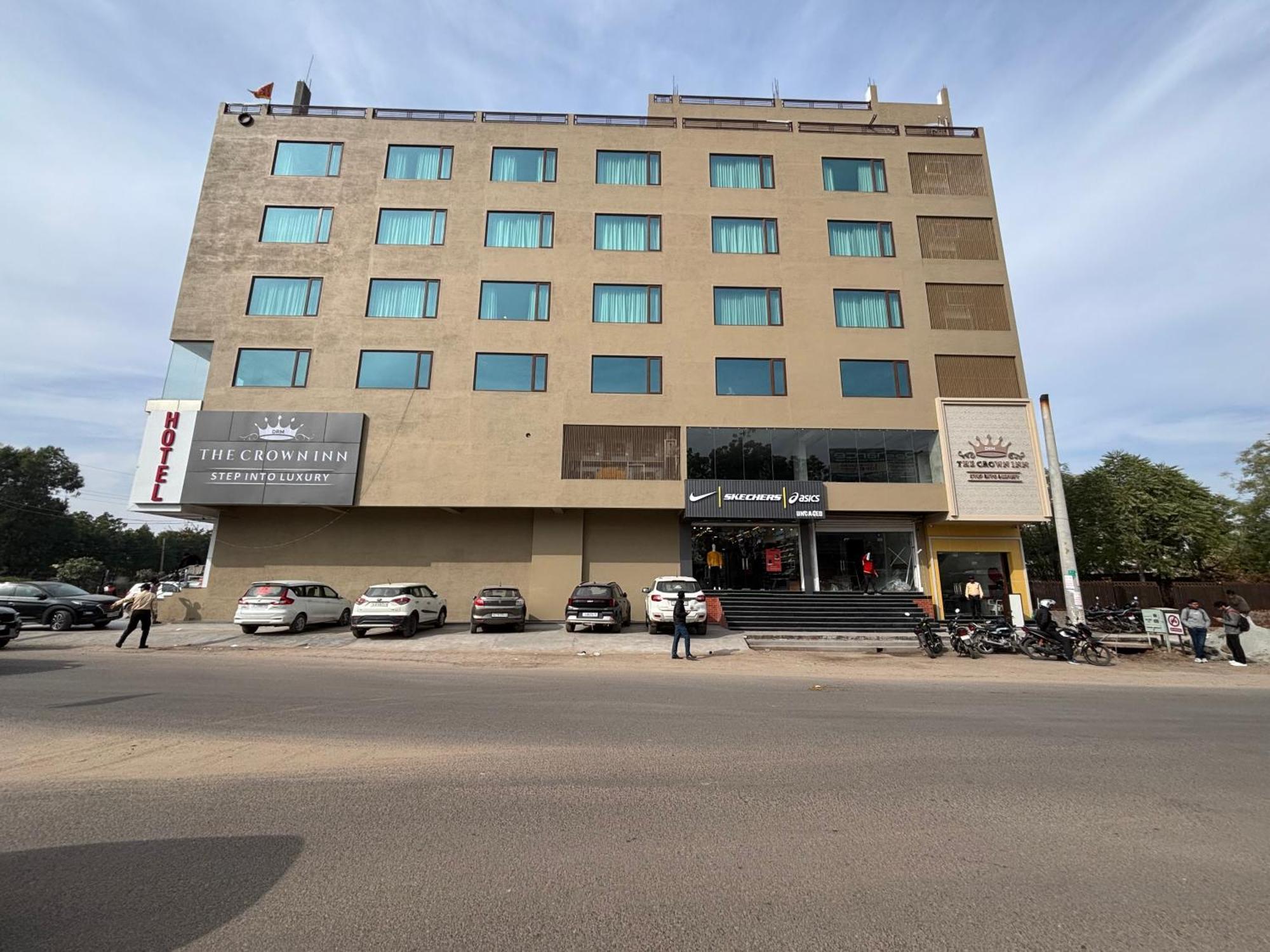 Hotel The Crown Inn Jhunjhunu 外观 照片