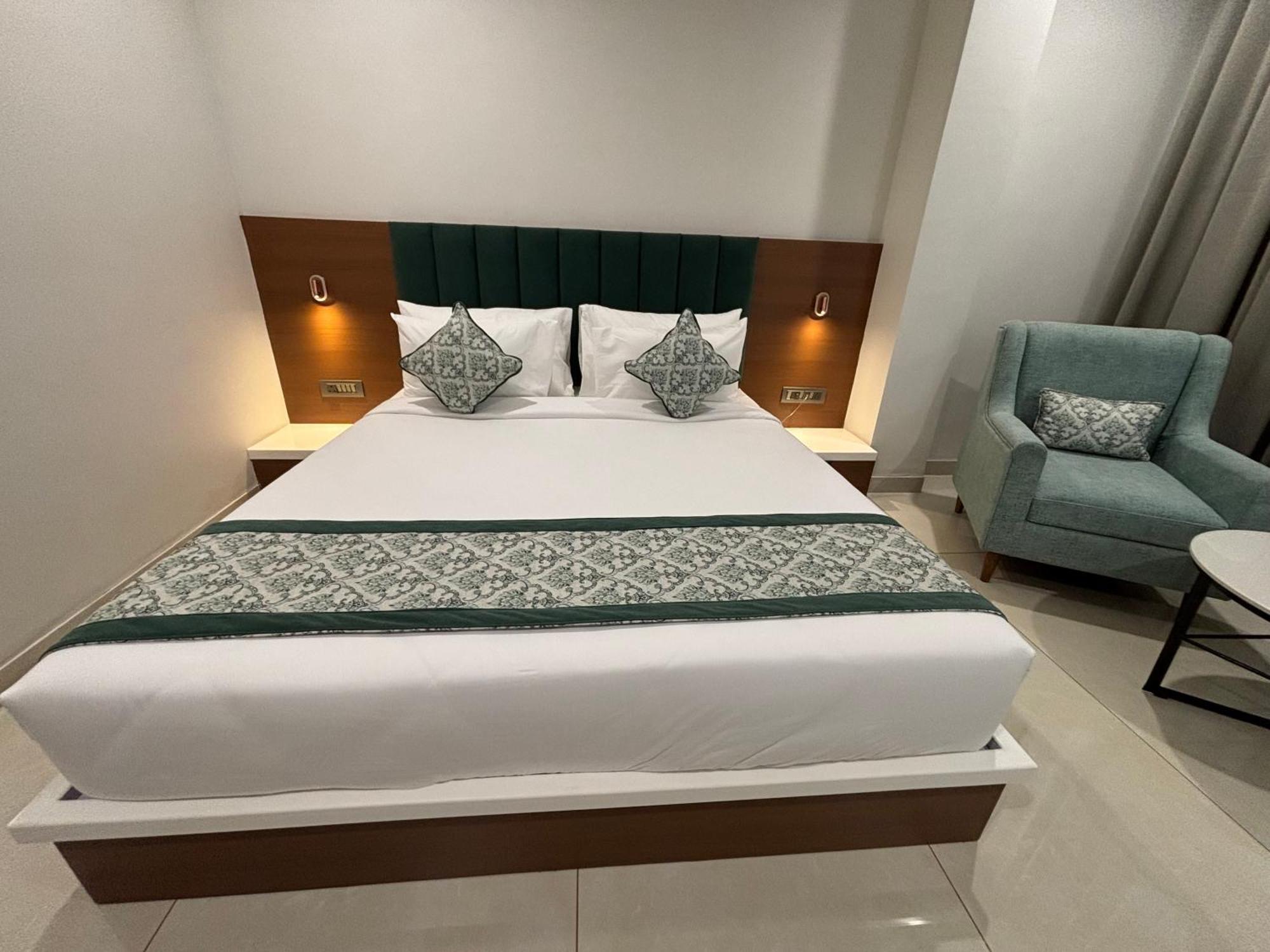 Hotel The Crown Inn Jhunjhunu 外观 照片